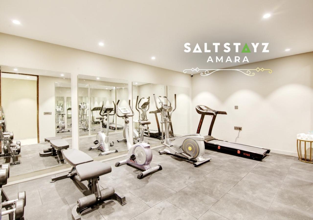 Saltstayz Premier - Galleria Market Road & Sector 27 Гургаон Екстериор снимка
