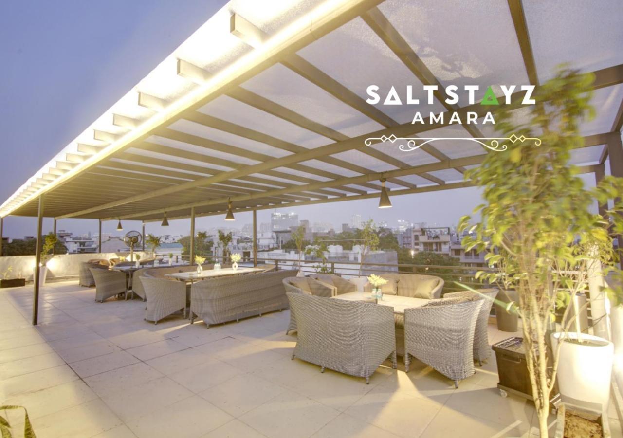 Saltstayz Premier - Galleria Market Road & Sector 27 Гургаон Екстериор снимка